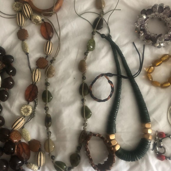 Necklaces and bracelets - Picture 3 of 8